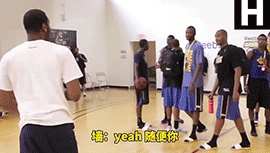 沃尔一次在野球场 遭路人1v1单挑挑衅 结果还是很明显的