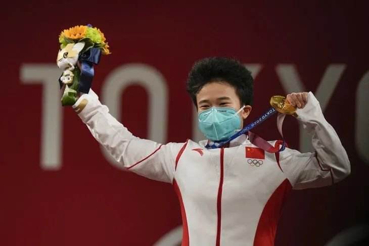 侯志慧夺下奥运第二金「侯志慧获东京奥运会第二金」