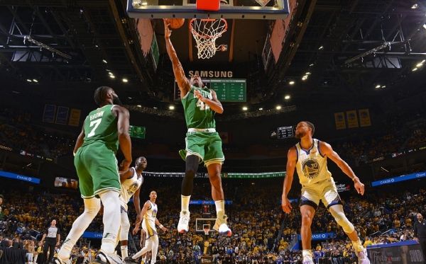 nba投篮大赛，nba投篮大赛用球在哪里看！
