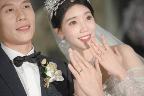 赵帅向郑姝音求婚成功，赵帅向郑姝音求婚成功纸