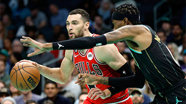 NBA简报:黄蜂111-96战胜公牛 罗齐尔28分 德罗赞28分