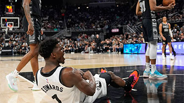 NBA简报:森林狼151-131狂胜马刺 爱德华兹33+5 琼斯21+10+12