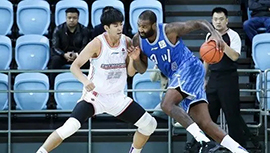 CBA简报:四川90-84击败山东 左朕年11分 高诗岩20+5