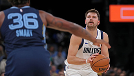 NBA简报:独行侠125-110战胜灰熊 东契奇35+12+12 小杰克逊30+9