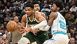 NBA简报:雄鹿120-84轻取黄蜂 利拉德复出26分 字母哥15+15 贝弗利首秀