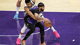 NBA简报:湖人123-122擒雄鹿 拉塞尔赛季新高44分&9记三分 DVD致胜盖帽 字母30+三双